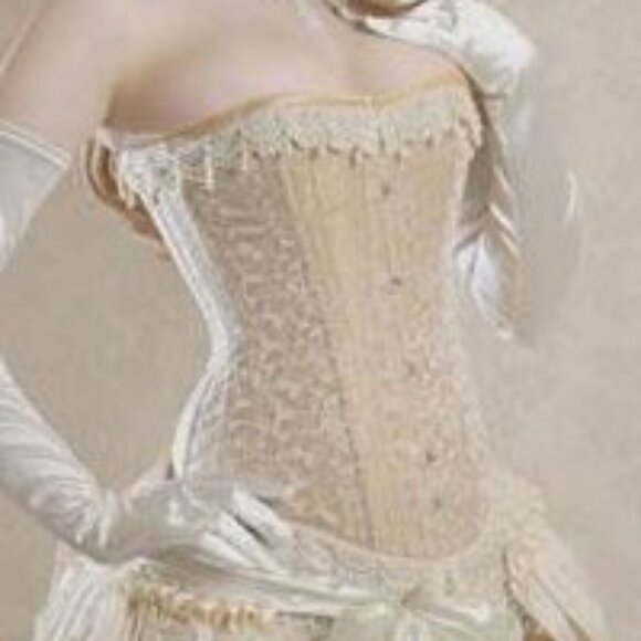 Creamy Jacquard and Lace Corset Set - NEW - Picture 4 of 16